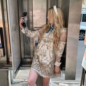 ANNA SUI for Target - Lace Midi Shift Dress in Beige